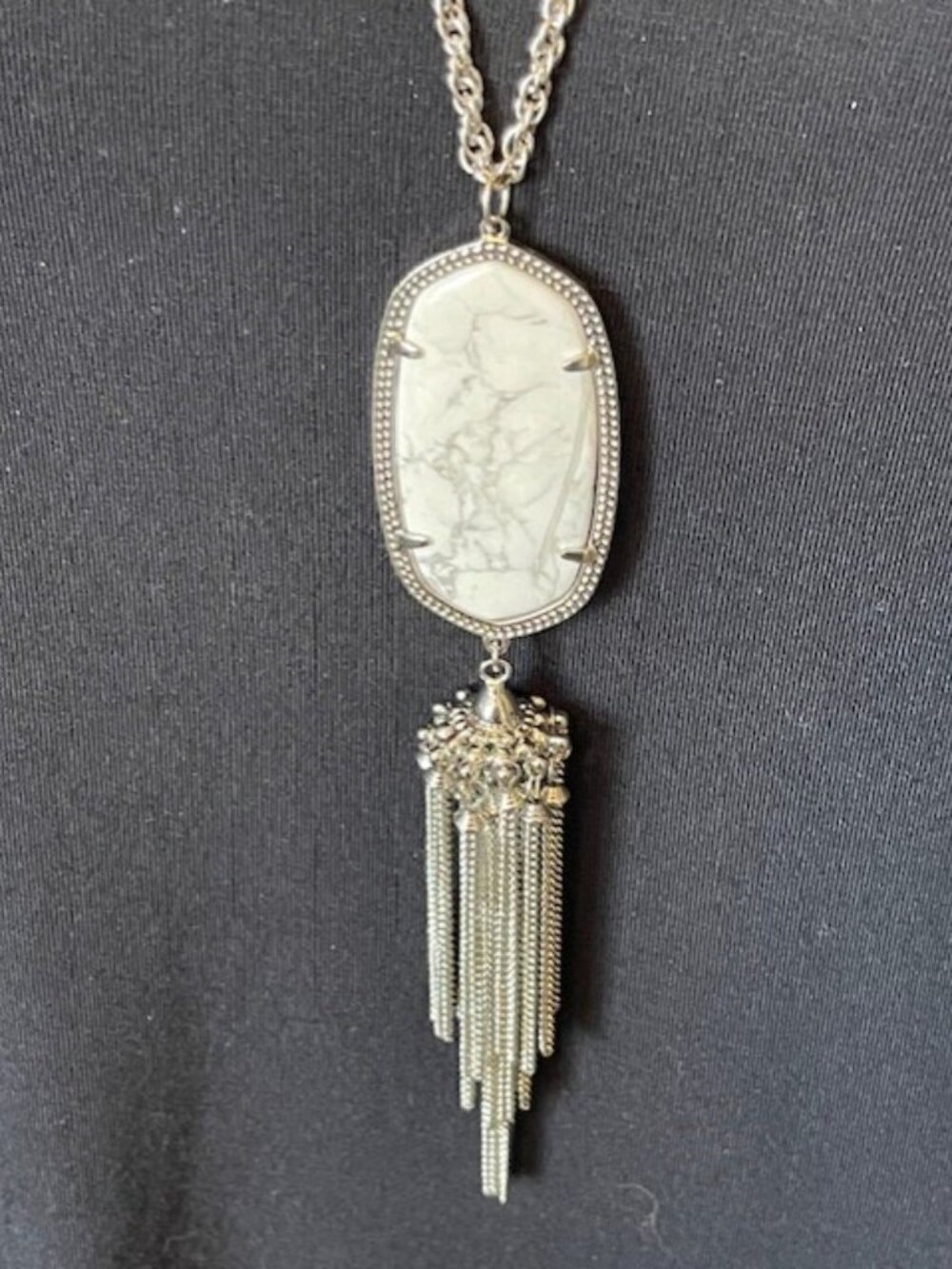 Kendra Scott long pendant